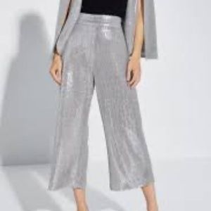 NWT’S Zara Silver Sequin Culottes Size Medium